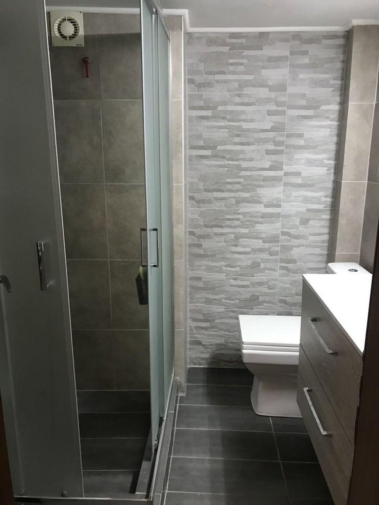 Renovated Minimal Apartment Next To Metro Athene Buitenkant foto